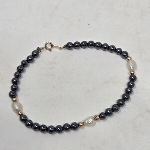14k Gold Hematite Bead & Fresh Water‎ Rice Pearl Bracelet 6.75”